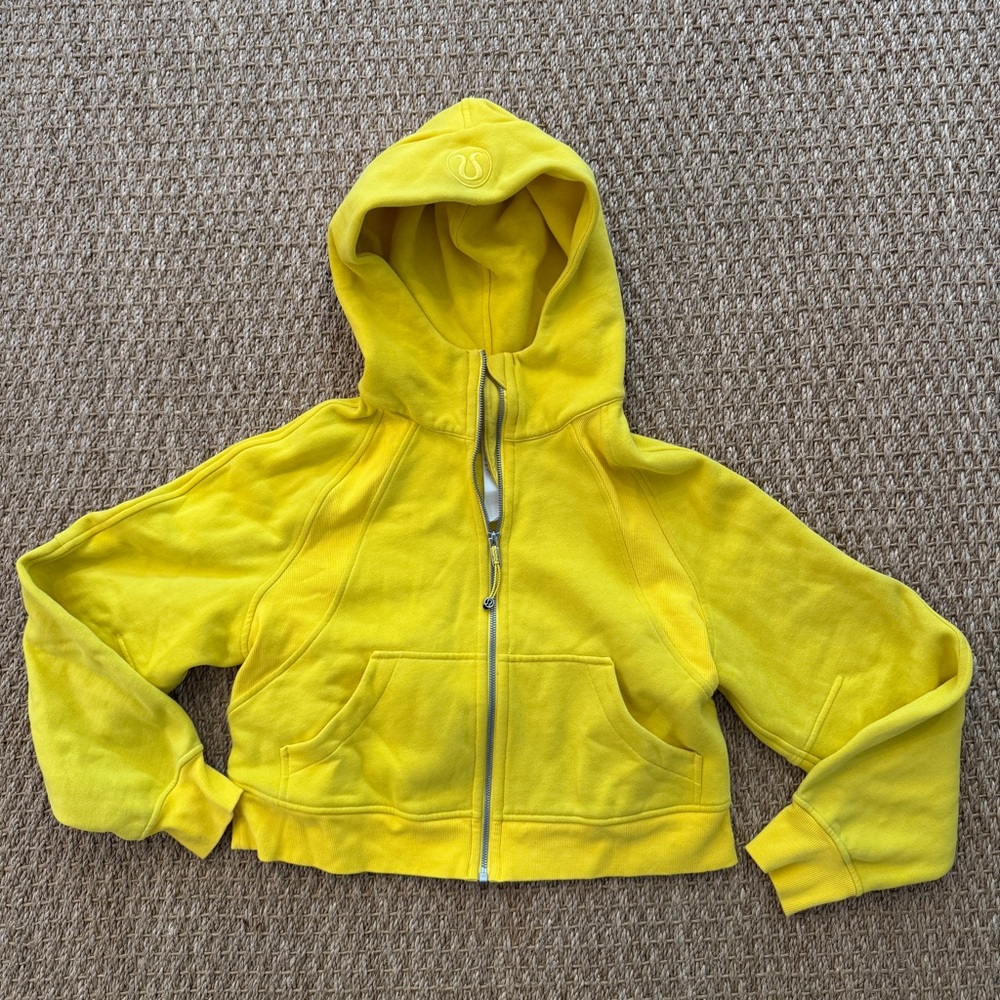 Lululemon Scuba Oversized Full-Zip Hoodie Size XS/S. Excellent condition.